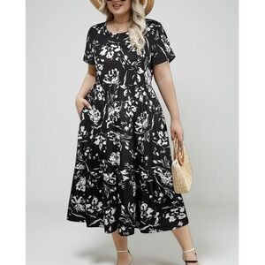 NWT Women's Plus Sized Midi Floral Print Swing Dress Size 4XL